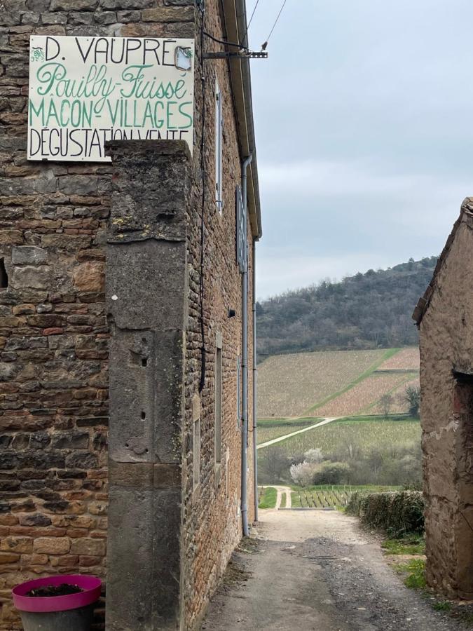 La Tablee Medievale Civrieux-d'Azergues Exterior photo
